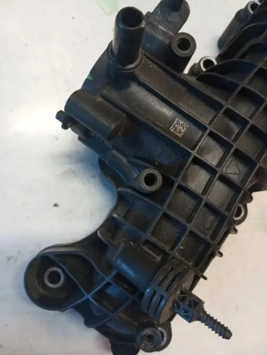 Ansaugkrümmer Volvo OEM 32257764 2.0L 2021 image 5
