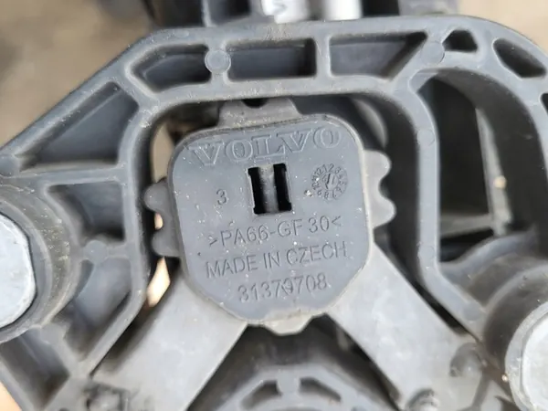 Marco de Radiador de Agua de Aire Acondicionado Volvo XC60 II 2.0 D Mild Hybrid image 10