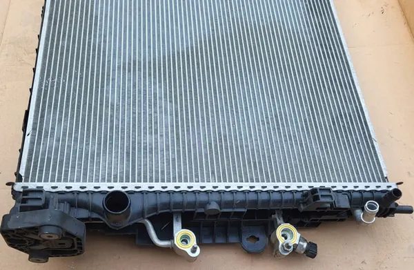 Marco de Radiador de Agua de Aire Acondicionado Volvo XC60 II 2.0 D Mild Hybrid image 4