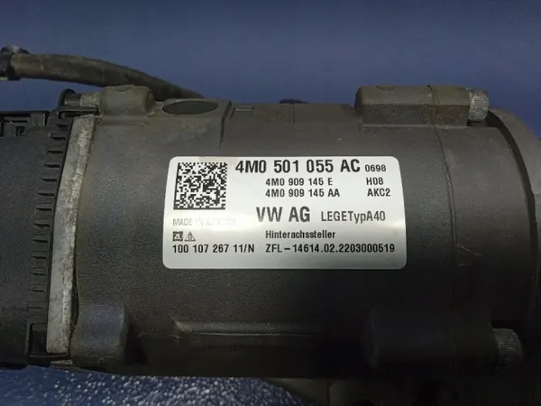 Audi SQ8 Q8 achterasbesturing OEM 4M0501055AC image 5