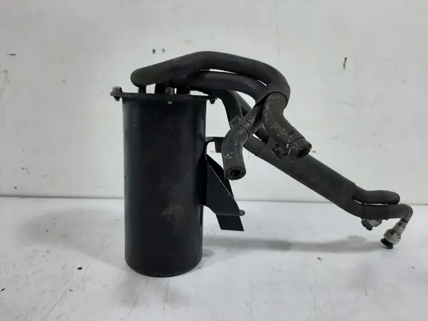 PASSAT B6 2.0TDI Polttoainesuodatinrakenne 3C0127400A image 4