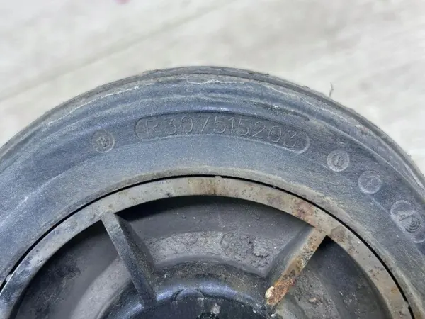 Achter linker veringskussen OEM 95B616001F Porsche image 4