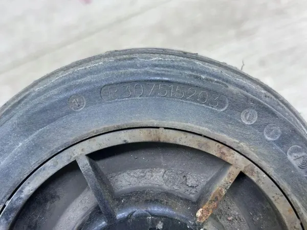 Achter linker veringskussen OEM 95B616001F Porsche image 6