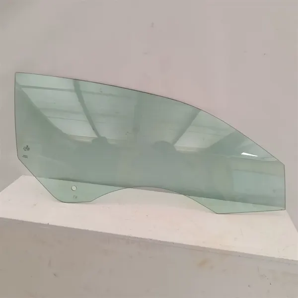 Vitre Portière Droite Avant VW Scirocco OEM 1K8845202B image 2