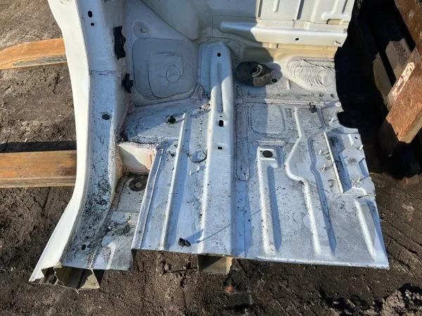 OEM ĆWIARTKA PRZÓD LEWA VIVARO C DOMI Etupuskuri image 5