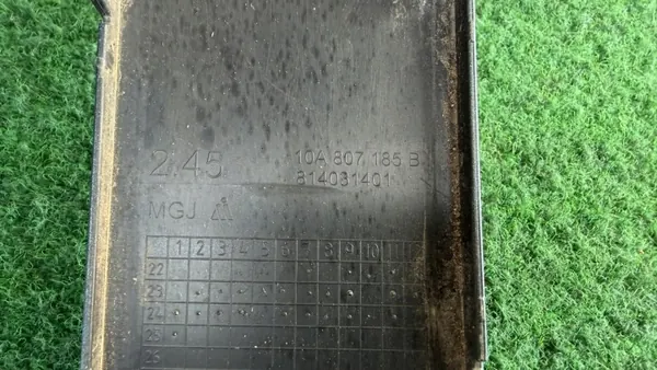 OEM 10A807185B KA27/JR49 Framstötskantslist image 3