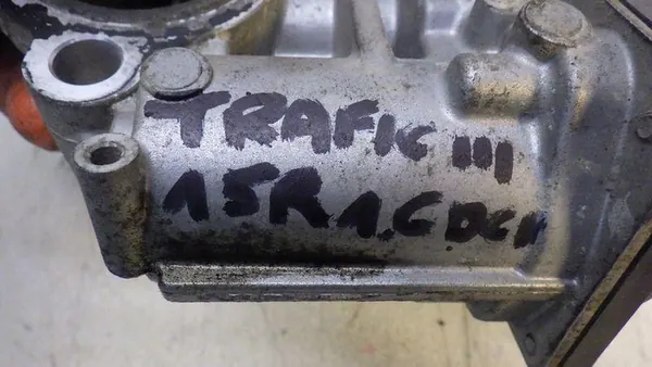 EGR-klep Trafic III Vivaro B 1.6 DCI 147100789R image 9