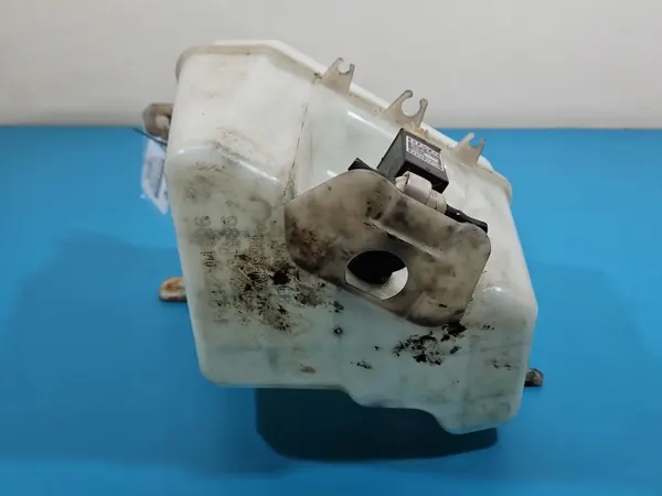 Pesunesteensäiliö OEM 98610-2E001 Hyundai Tucsonille image 4