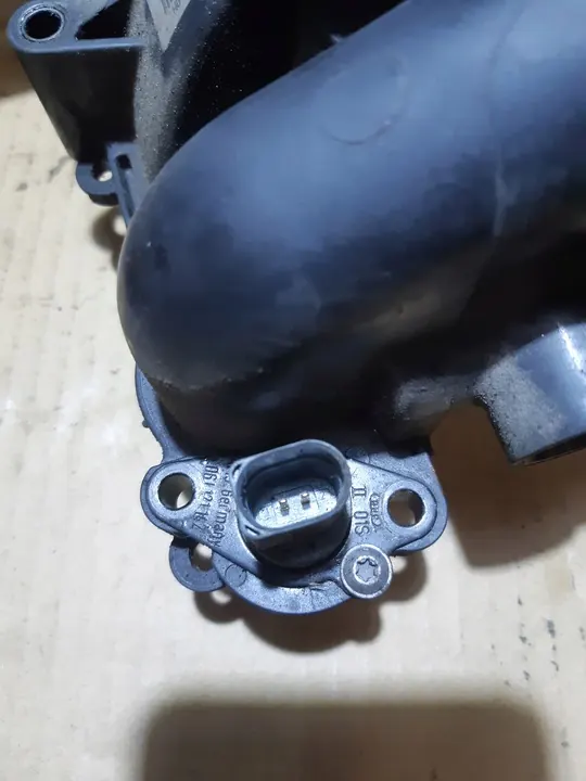 Vattenpump AUDI A5 8T 2.0 TFSI 06J121026L image 7