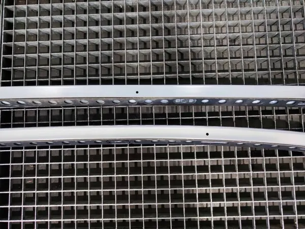Dakrails set links rechts Renault Megane IV Break OEM 738219391R28 image 4