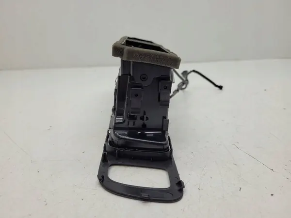 Grade de Ar Central Audi Q5 8RB 8R1820951J image 7