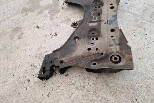 Slitte anteriori NISSAN NOTE (E11, NE11) 1.46L Diesel image 3