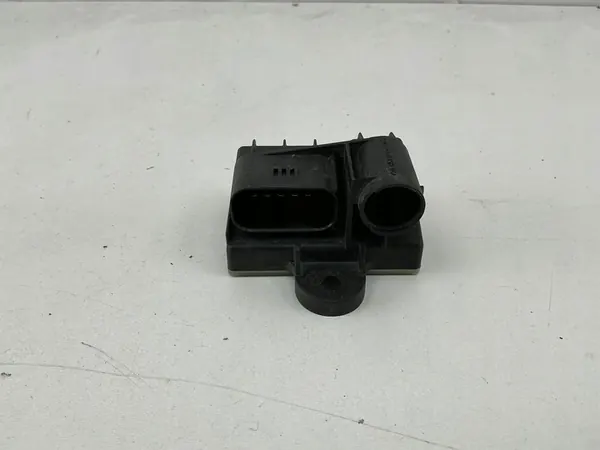 Lämmitysrelemoduuli Mercedes-Benz A W176 2016 A6519002203 image 2