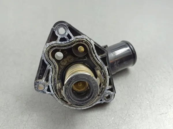 Jeep termostathus OEM 68433104AC - Begagnad image 3