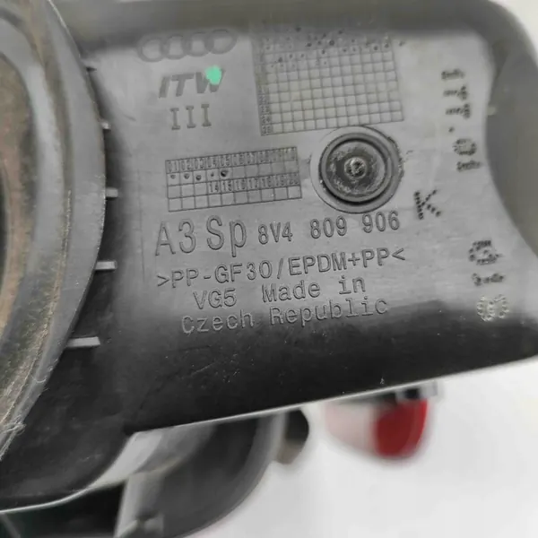 Polttoainesäiliön kansi OEM 8V4809906 Audi A3 Sportback image 7