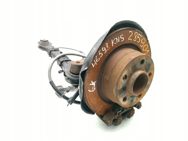 BMW Taka pyörännavan OEM 0000019773 - Käytetty image 5