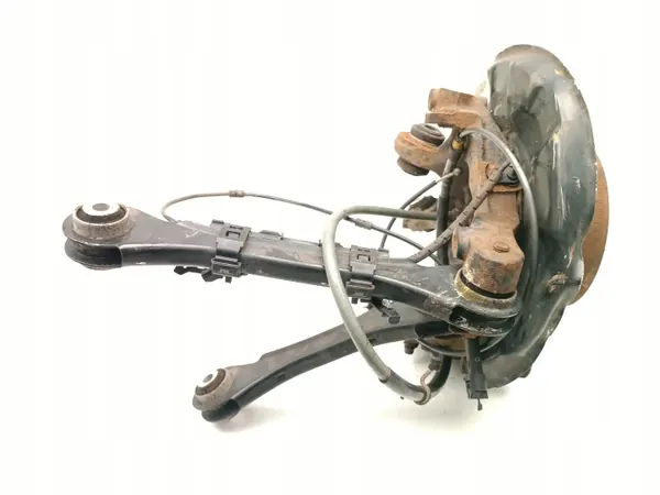 BMW Taka pyörännavan OEM 0000019773 - Käytetty image 7
