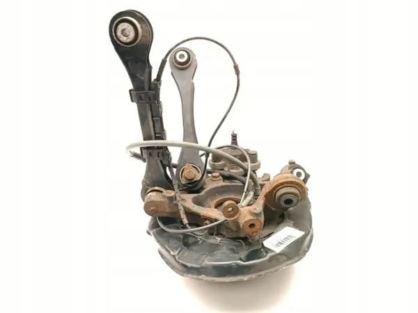BMW Taka pyörännavan OEM 0000019773 - Käytetty image 9