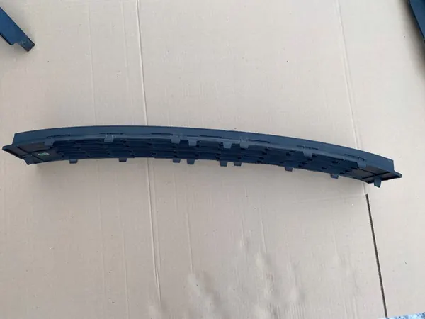 Griglia Paraurti Anteriore SKODA OCTAVIA III 5E0853677J image 10