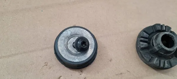 A6 C8 4K Kylarfäste 4K0805201 A7 4K image 2