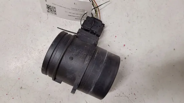 Ilmamassamittari BMW 1 (E87) 2.0L diesel 2010 OEM image 3