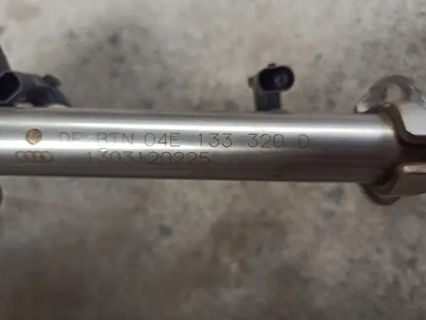 Rampe d'injection avec injecteurs Audi VW 1.4 TSI image 3