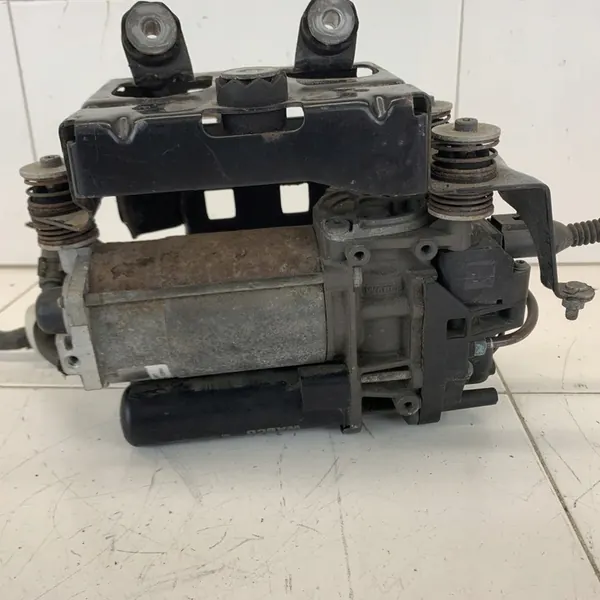 Compressore sospensione AUDI SQ7 Q7 4M 2017 image 2