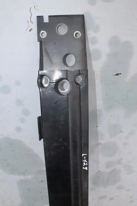 Etupuskuri Tuki Volvo XC90 (02-14) 31253239 image 3