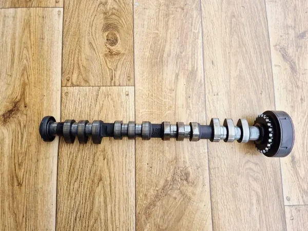 Audi A4 B6 2.0 Kamaxel OEM 06B109088A - Begagnad image 2