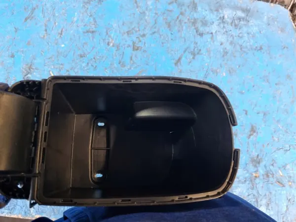 Kia Soul 2 Armsteun OEM SOUL 2 PODŁOKIETNIK 13-19 image 7