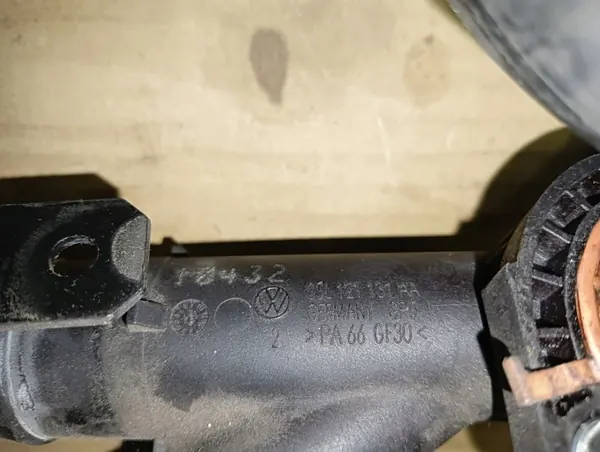Wasserschläuche mit Thermostatgehäuse VW SEAT SKODA 1.6 TDI OEM image 5