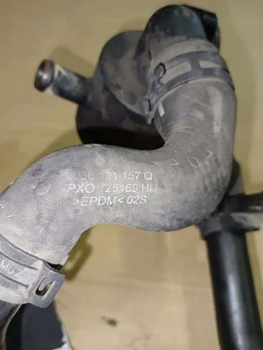 Wasserschläuche mit Thermostatgehäuse VW SEAT SKODA 1.6 TDI OEM image 7