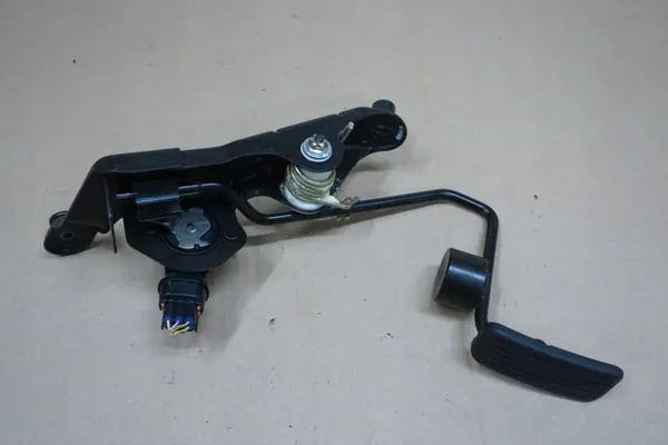 Pédale d'accélérateur OEM 89281-33010 pour Toyota RAV4 II image 2