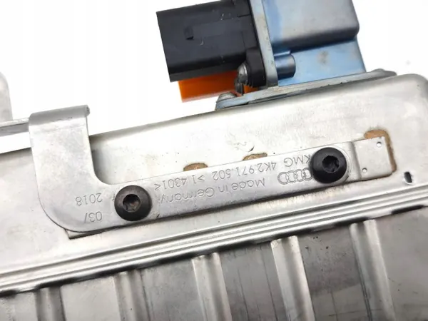 Kühlmittelheizer Audi Q8 e-tron OEM 3Q0963231F image 6