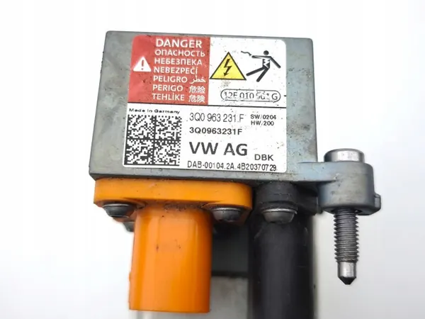 Kühlmittelheizer Audi Q8 e-tron OEM 3Q0963231F image 7