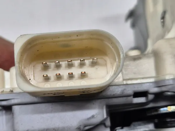 Framvänster Dörrlås AUDI A3 A4 image 6