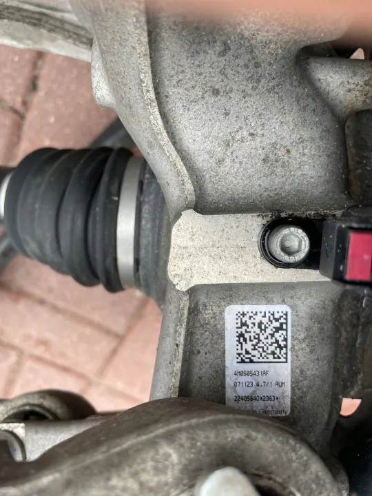 Suspensão pneumática traseira esquerda OEM 4M0505431AF Audi Q7 Q8 image 4