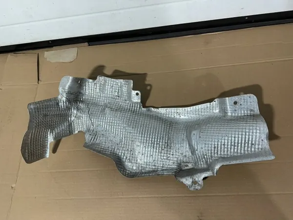 Escudo térmico OEM Mercedes Citan W420, Kangoo IV image 2