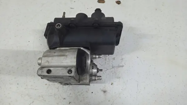 AdBlue-pumpun moduuli OEM 0001400578 Mercedes-rekoille image 5