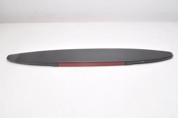 Spoiler Volvo C30 OEM 30674244 - Estado Usado image 2