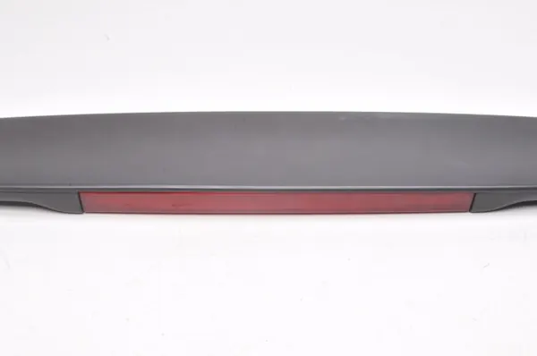 Spoiler Volvo C30 OEM 30674244 - Estado Usado image 3