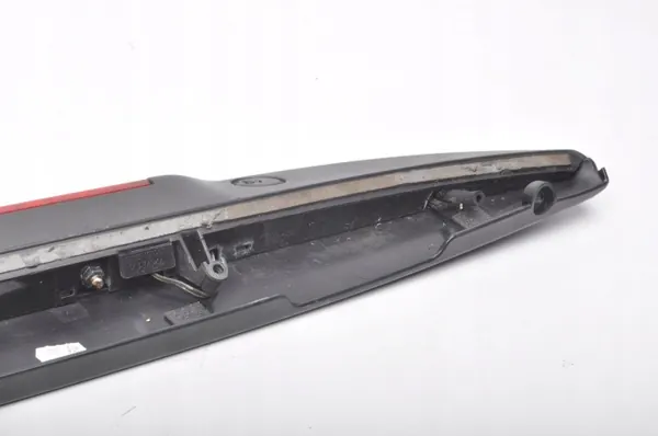 Spoiler Volvo C30 OEM 30674244 - Estado Usado image 8