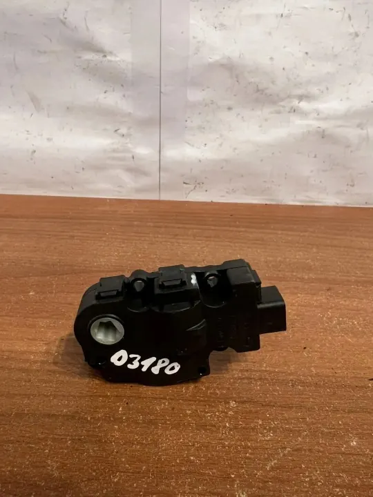 Moteur de volet D3180 pour BMW 3 E90 Diesel 2005 image 2