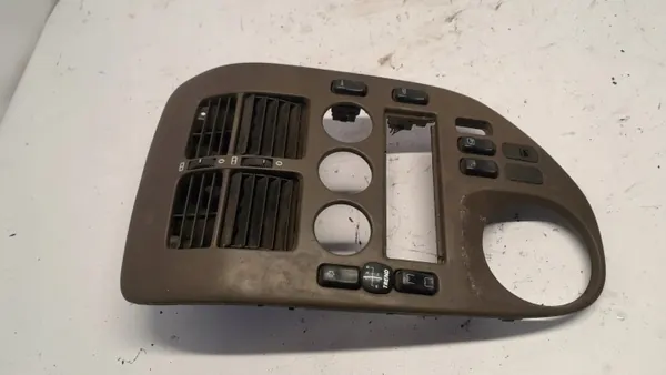Marco consola radio MERC VITOO W638 OEM image 2