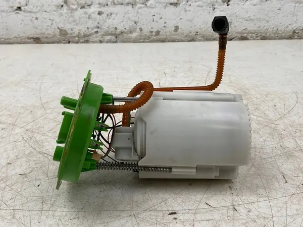 VW AUDI SEAT SKODA 2.0 TFSI Polttoainepumppu 5Q0919051AQ image 5