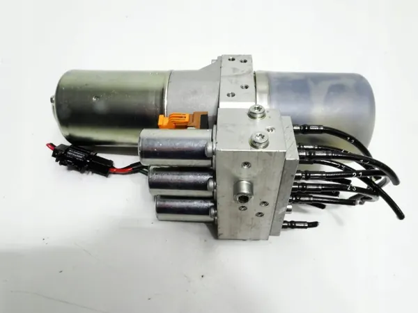 Kattomoottoripumppu OEM 8H0871611B Audi A4 B7 Cabriolle image 4