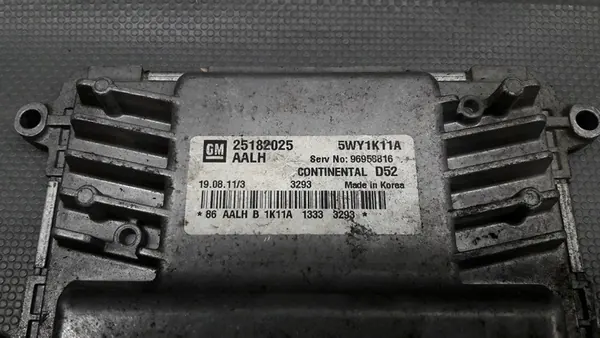 Unité de contrôle moteur Chevrolet Spark III OE 25182025 image 2