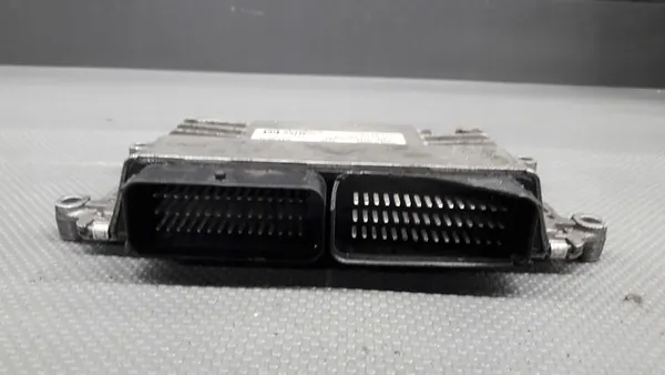 Unité de contrôle moteur Chevrolet Spark III OE 25182025 image 3