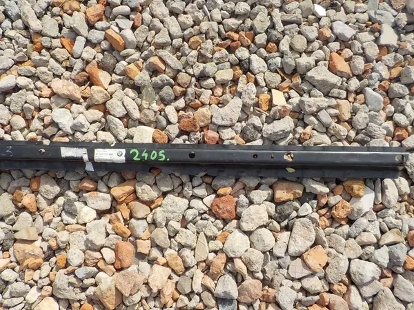 Långsgående medlem cap höger BMW E60 OEM 7111296 image 3