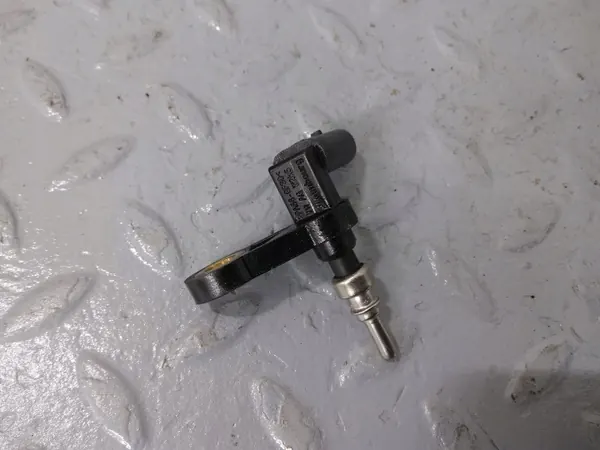 Kühlmitteltemperatursensor OEM 05E919501 für Skoda Kamiq image 4